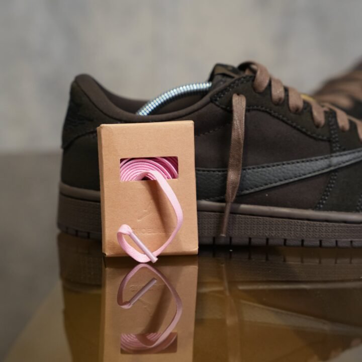 Nike  - Air Jordan 1  Low Travis Scott Velvet Brown - Afbeelding 2