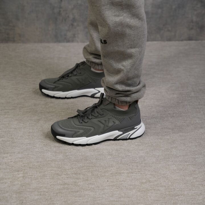 Louis vuitton Tactic Runner